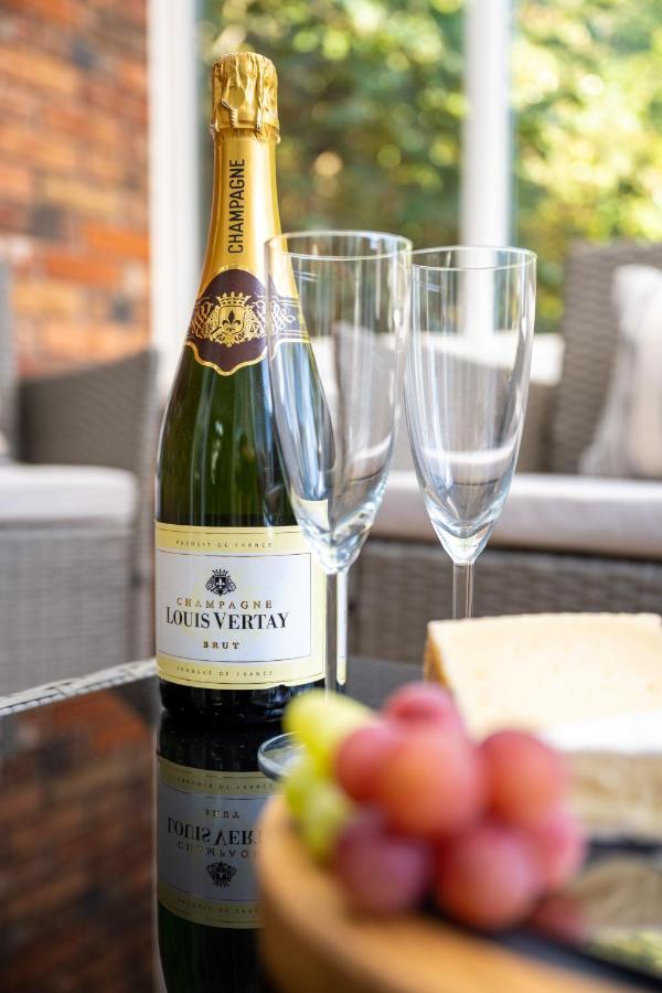 Mulberry House - Luxurious And Modern 4-Bed In Solihull Near Nec,Jlr, Airport, Resorts World, Hs2 Exterior foto