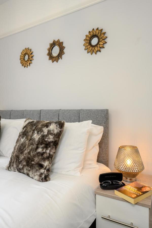 Mulberry House - Luxurious And Modern 4-Bed In Solihull Near Nec,Jlr, Airport, Resorts World, Hs2 Exterior foto